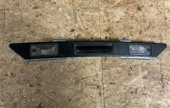 Audi A8 S8 D3 4E Number plate light 8E0807430B 270210