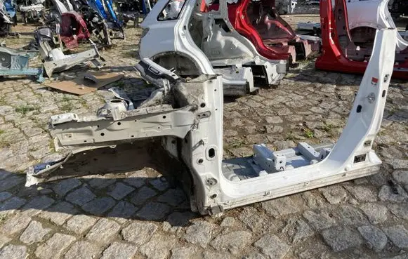 Suzuki Vitara (LY) Front side member PK19090
