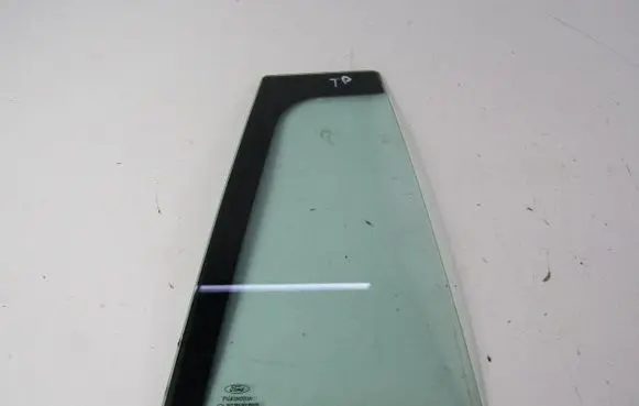Ford Fusion Rear side window 
