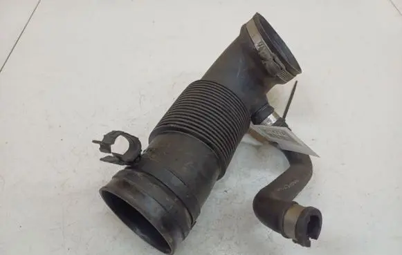 Alfa Romeo 147 Air intake hose/pipe 46741124