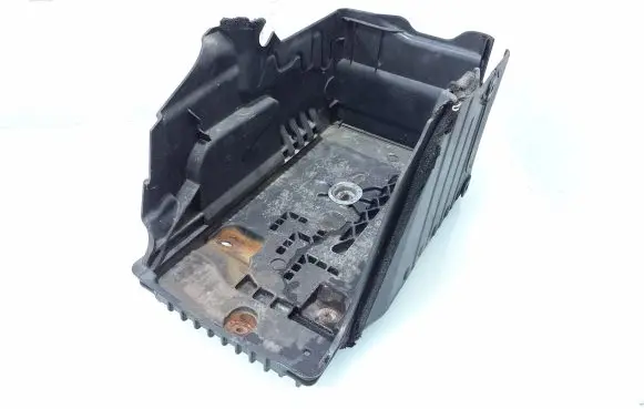 Battery box tray