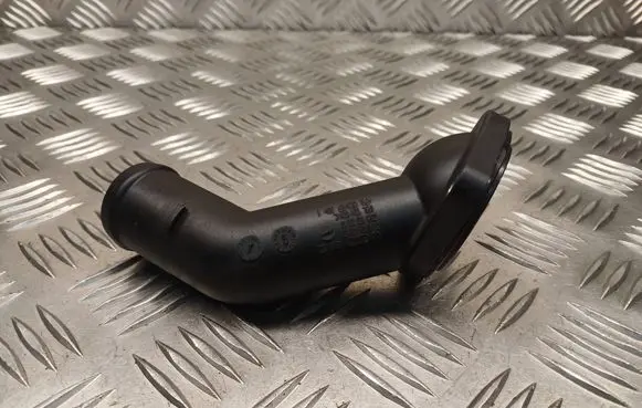 Volkswagen Touran I Engine coolant pipe/hose 06A121121C 038121121D 03L121121C