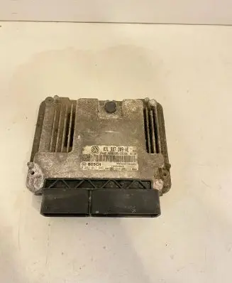 Volkswagen PASSAT B7 Engine control unit/module 03L907309AE 0281017946