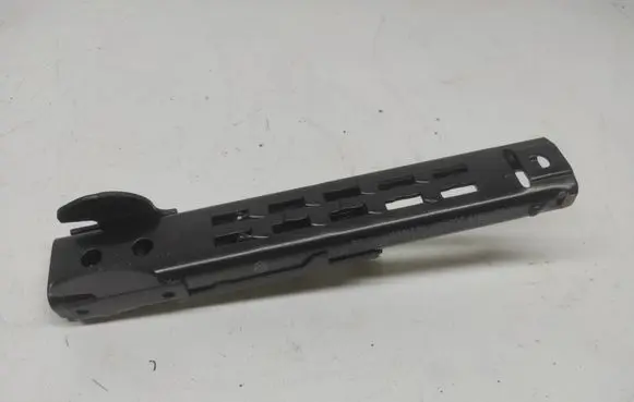 Seat Altea Seat belt adjustment rail 1T0857819 00002910 203680
