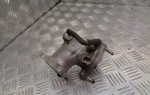 Toyota Avensis T250 Secondary air pump holder 