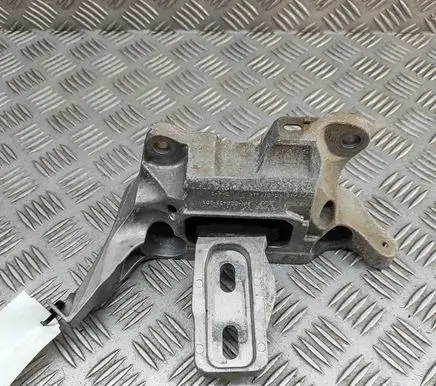 Jeep Avenger Engine mount bracket 9824312980
