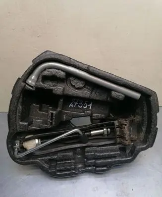 Seat Leon (1M) Lift Jack 1U0011031A 4D0012219A