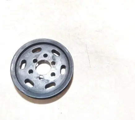 Volkswagen PASSAT B5.5 Power steering pump pulley 038145225d