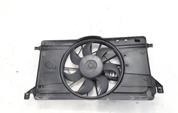 Volvo C70 Radiator cooling fan shroud