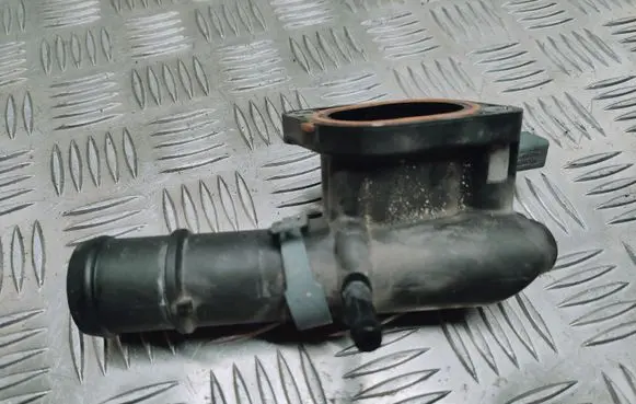Audi A4 S4 B8 8K Engine coolant pipe/hose 03L121132A