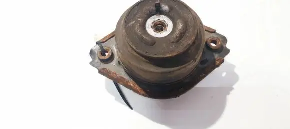 Mercedes-Benz ML W164 Engine mount bracket a2512403117