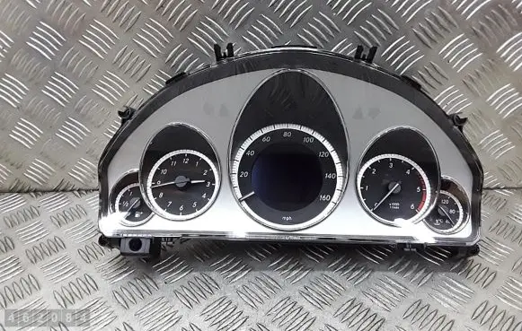 Mercedes-Benz E C207 W207 Speedometer (instrument cluster) A2C53257171