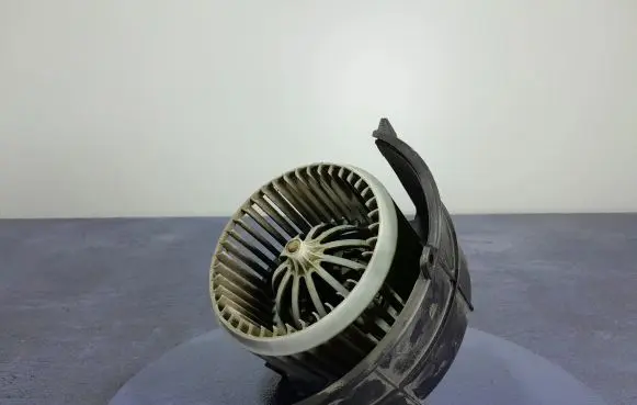 Volkswagen Amarok Heater fan/blower