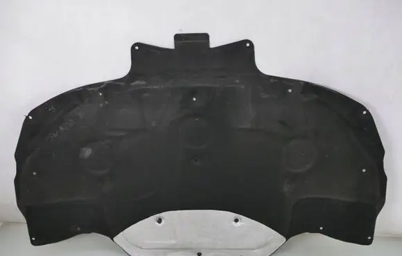Engine bonnet/hood sound/heat insulation