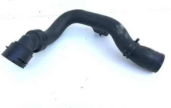 Audi A4 S4 B7 8E 8H Engine coolant pipe/hose 8E0121101C