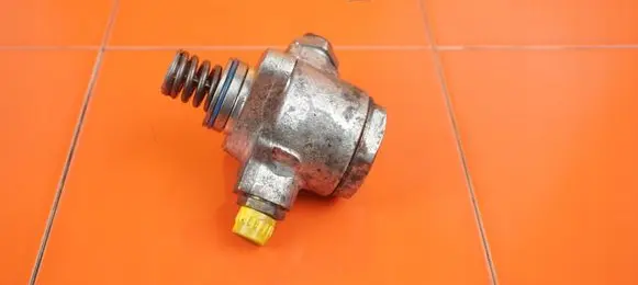 Volkswagen Golf VII In-tank fuel pump 04E127026H CXS
