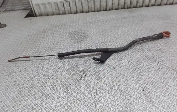 Peugeot 407 Oil level dip stick 