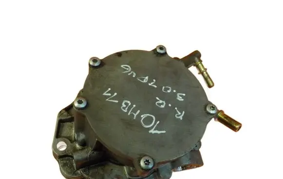 Land Rover Range Rover Evoque L538 Vacuum pump 704483120