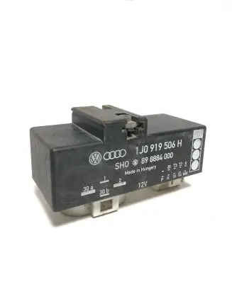 Coolant fan relay
