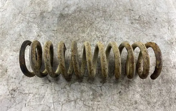 Mercedes-Benz C W202 Rear coil spring