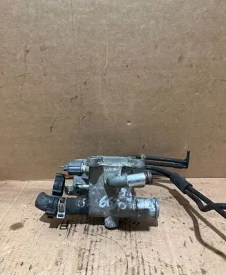 Volvo S40 Thermostat/thermostat housing 1S7G8K556AJ