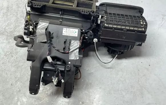 Opel Astra J Interior heater climate box assembly 13338025