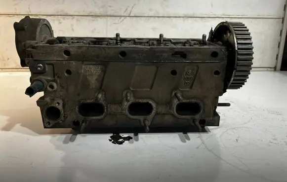 Skoda Fabia Mk2 (5J) Engine head 03P103 03P103373V200 373V200