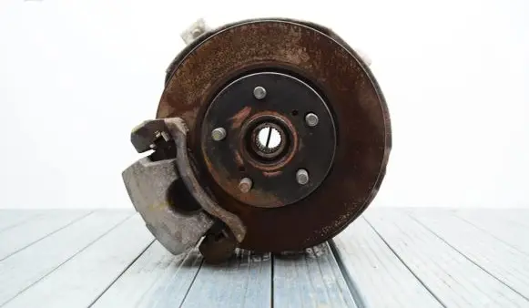 Toyota Prius (XW30) Front wheel hub