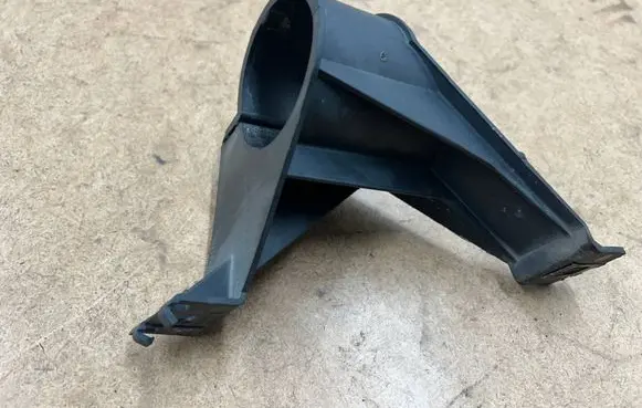 BMW 3 E46 A/C compressor mount bracket 64536917658 6917658