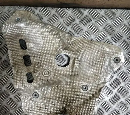 Lexus UX Heat shield in engine bay 