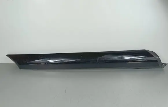 Windshield trim