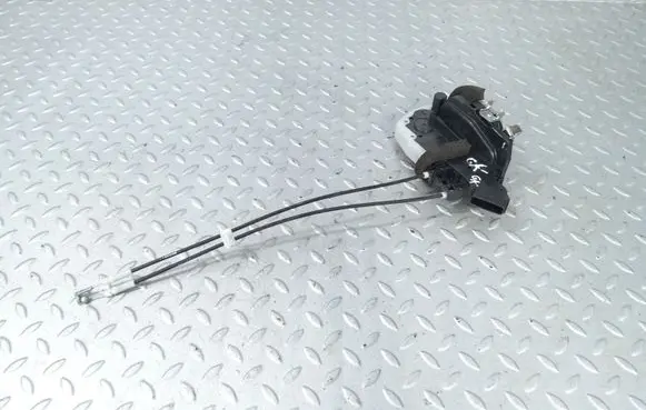 Nissan Micra Rear door lock Y2614520