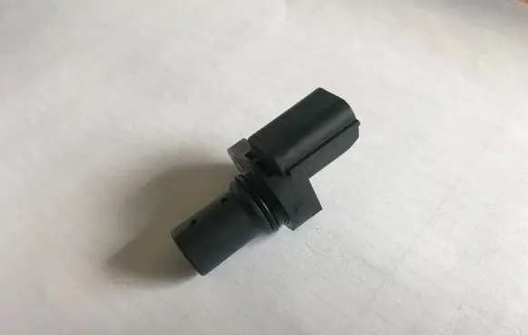 Mitsubishi Colt CZ3 Crankshaft position sensor MR985041 314717Z19