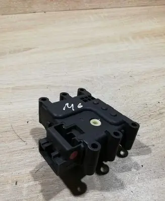 Toyota Avensis T250 Air flap motor/actuator 4426R
