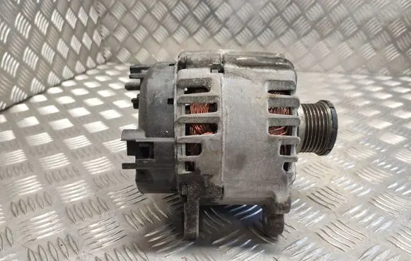 Volkswagen Golf VII Generator/alternator 03L903024L