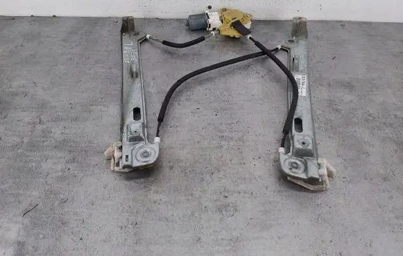Jeep Patriot Front door window regulator with motor 05291799AA