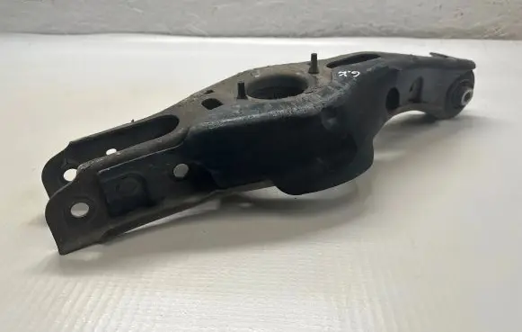 Hyundai Tucson IV NX4 Rear upper control arm/wishbone