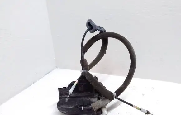 Renault Koleos I Front door lock