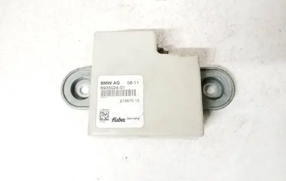 BMW 5 E60 E61 Antenna control unit 693502401 6935024-01