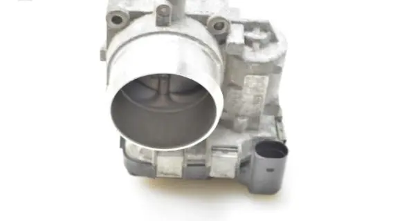 Volkswagen Golf VI Throttle valve 03C133062D