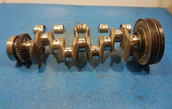 Opel Astra J Crankshaft 35359941