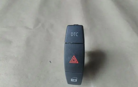 BMW 1 E81 E87 Hazard light switch 694560302