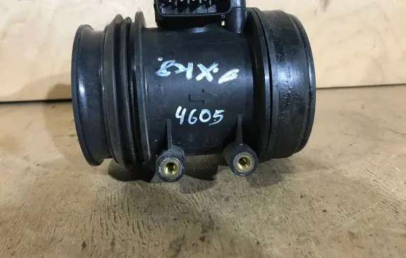 Jaguar XK8 - XKR Mass air flow meter LNE1620CB 1974080011