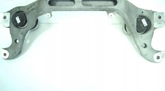 Volkswagen Touareg II Engine mounting bracket 7L0199207A