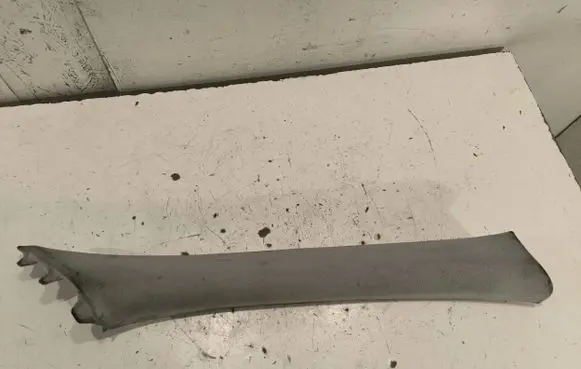 Mercedes-Benz E W211 (A) pillar trim 2116900425
