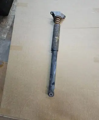 Mazda 6 Rear shock absorber/damper KB8M28700A 174002