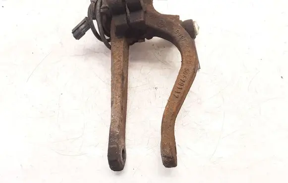 Lancia Thesis Lower shock absorber bracket 60679447 60679630 60667129