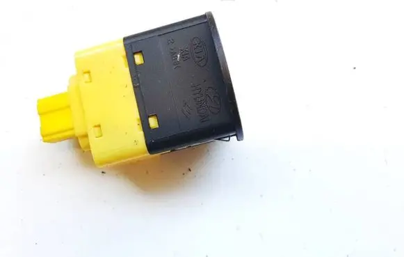 KIA Ceed Passenger airbag on/off switch 