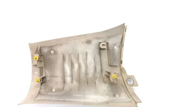 Land Rover Discovery 3 - LR3 (A) pillar trim EMR500380