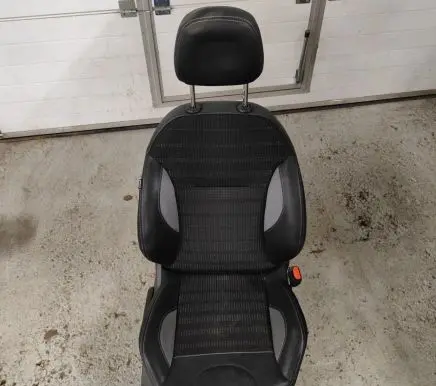 Front passenger seat